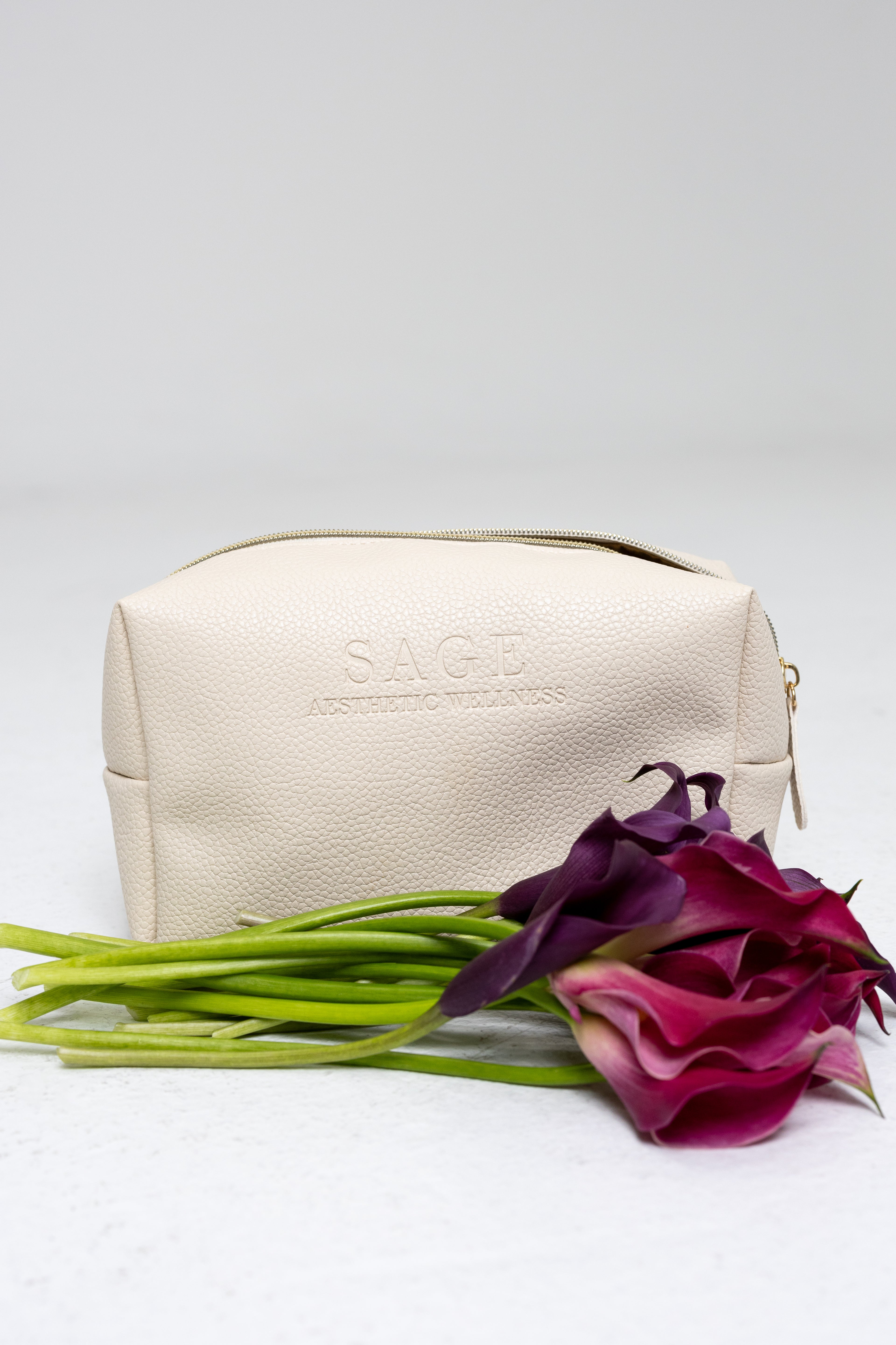 Skincare Product Travel Bag beige flowers in front
